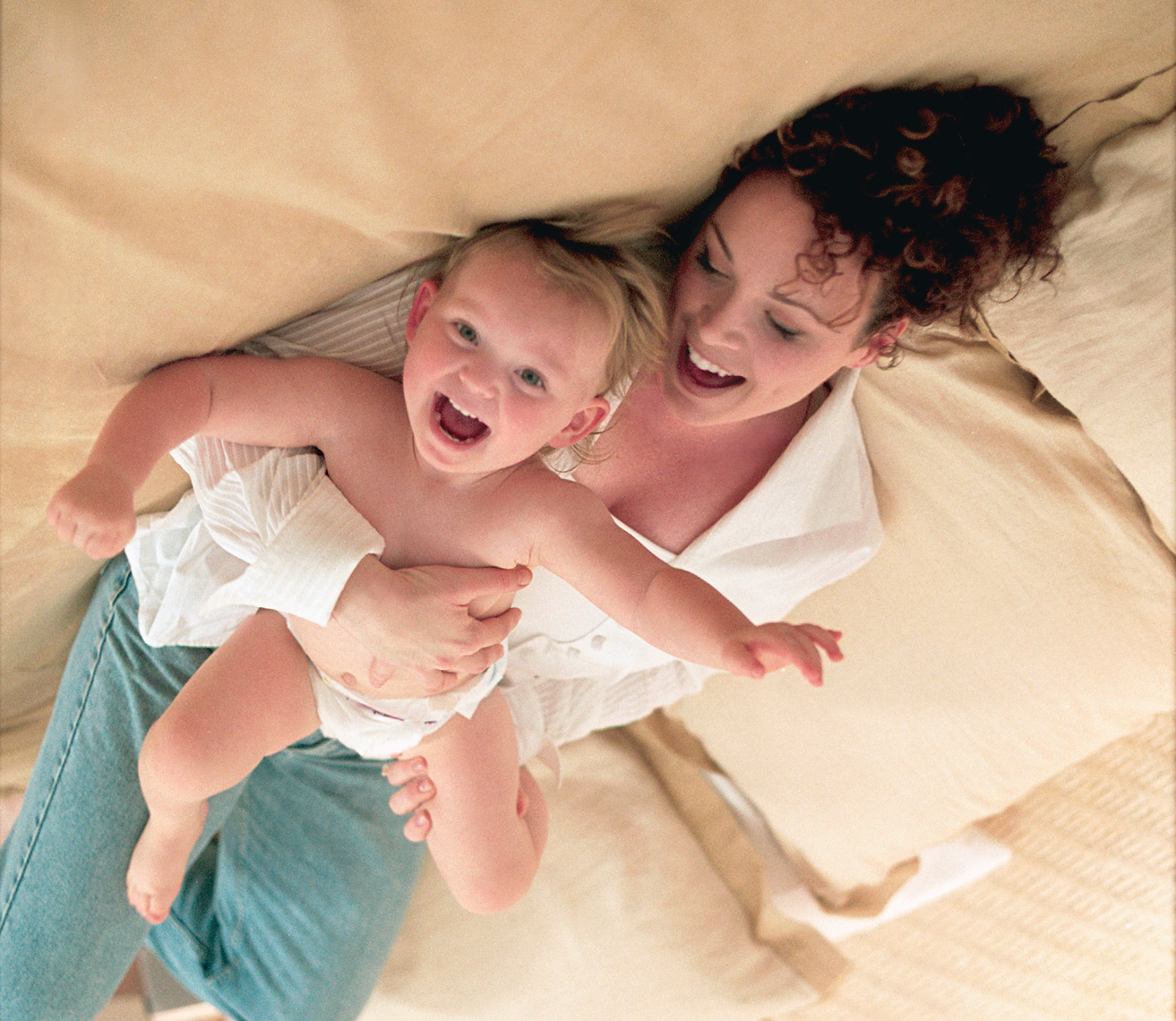 Mother_Child_Bed